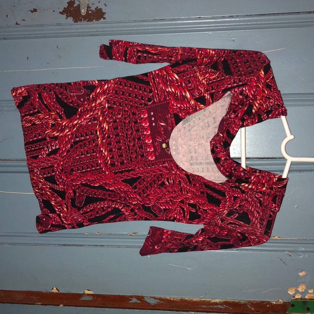 AppleBottom shirt